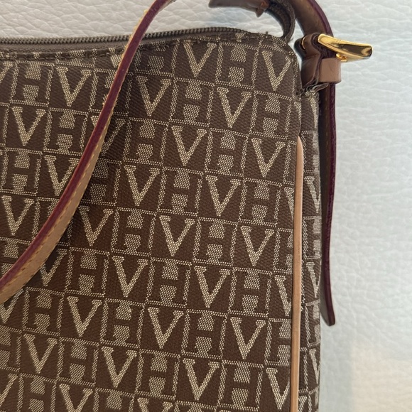 Vintage Victor Hugo logo handbag. Mint condition - Picture 7 of 7